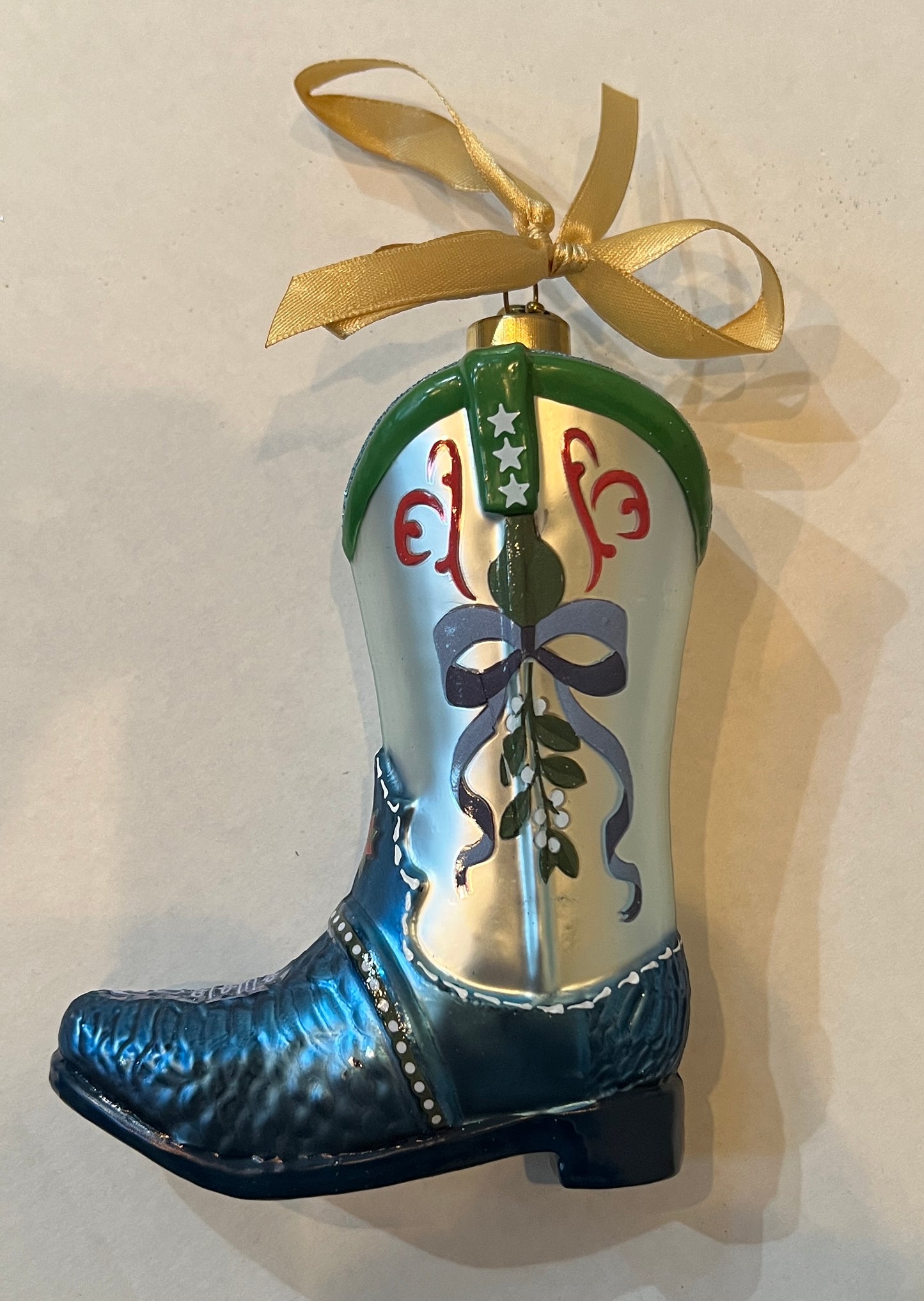 Mistletoe & Magic Ornament IN STOCK